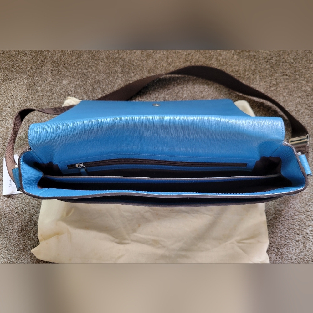 Messenger bag - Picture 3 of 10